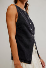 Aimee Vest