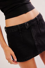 Galivanting Skort