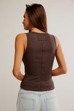 Neria Tank