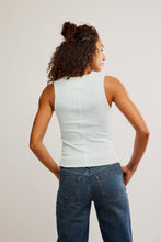 Neria Tank