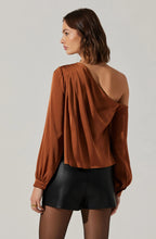 Nieves Top