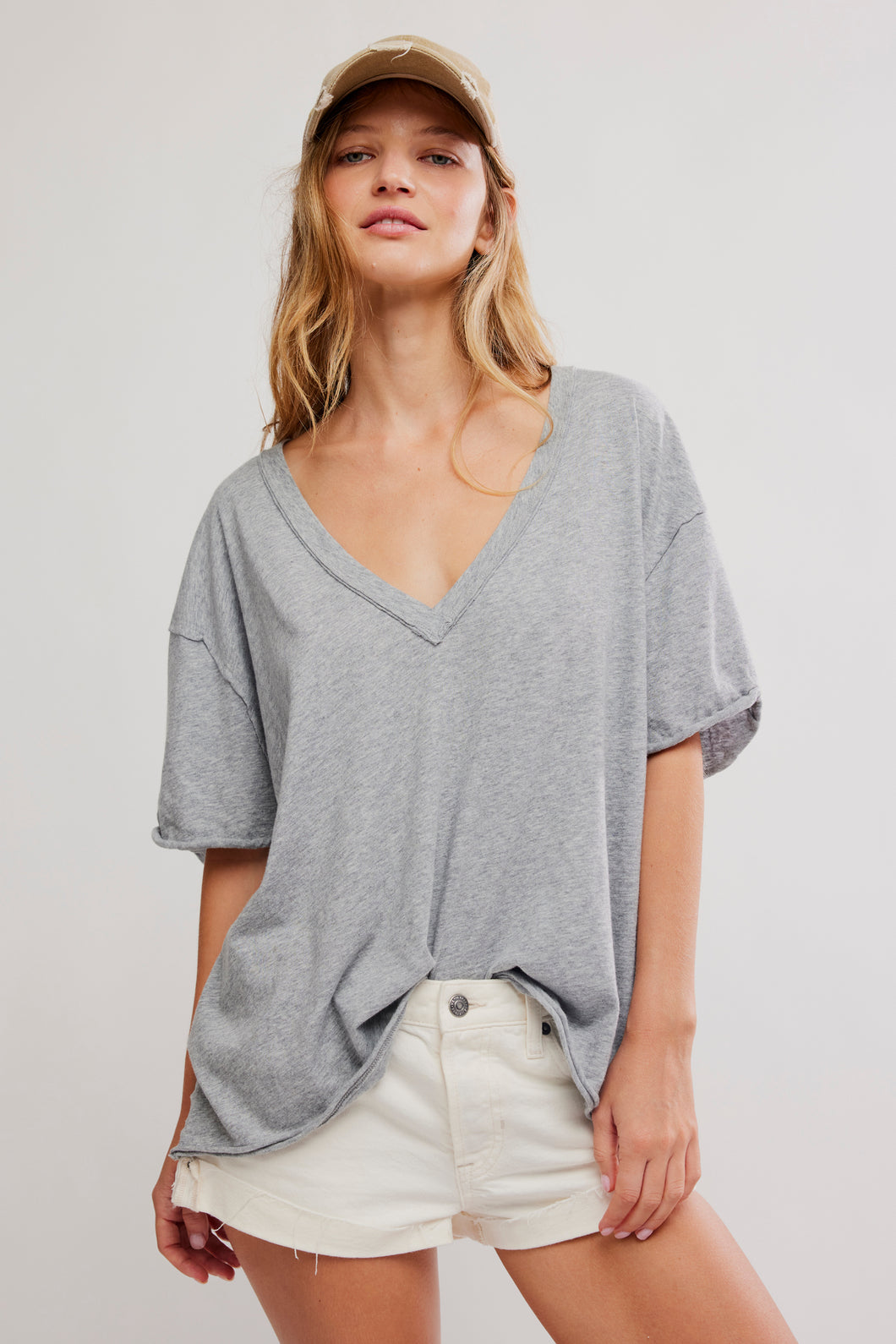 Nina V Tee