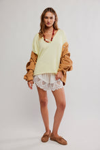 Nina V Tee