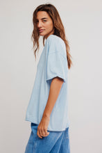 Nina V Tee