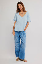Nina V Tee