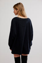 Staycation Pullover