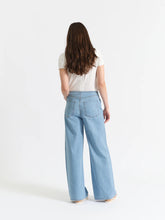 Madison Wideleg "Whimsy"